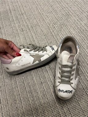 Golden Goose White Leather Low-Top Sneakers with Gray Star and Pink Heel